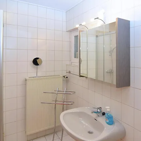 In Nahe Winterberg Skigebiet, Cleaning Included Appartement